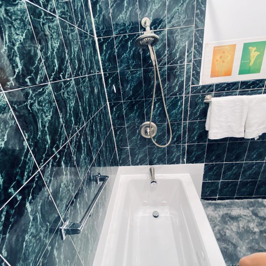Room With Jacuzzi, Massage Seat, And Parking Space, The Best Choices!! Норт-Берген Экстерьер фото